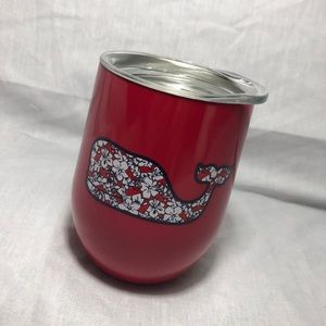 2 vineyard vines Cups